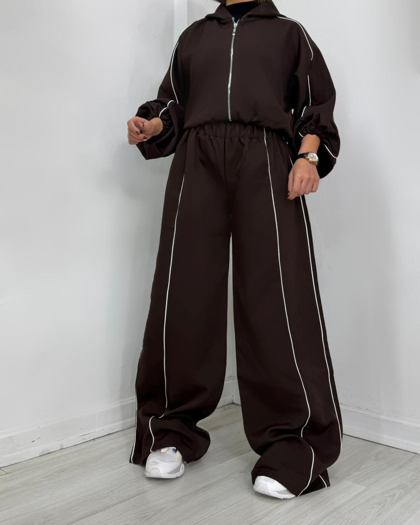 WhatsApp Image 2025-11-23 at 18.31.39 (1)