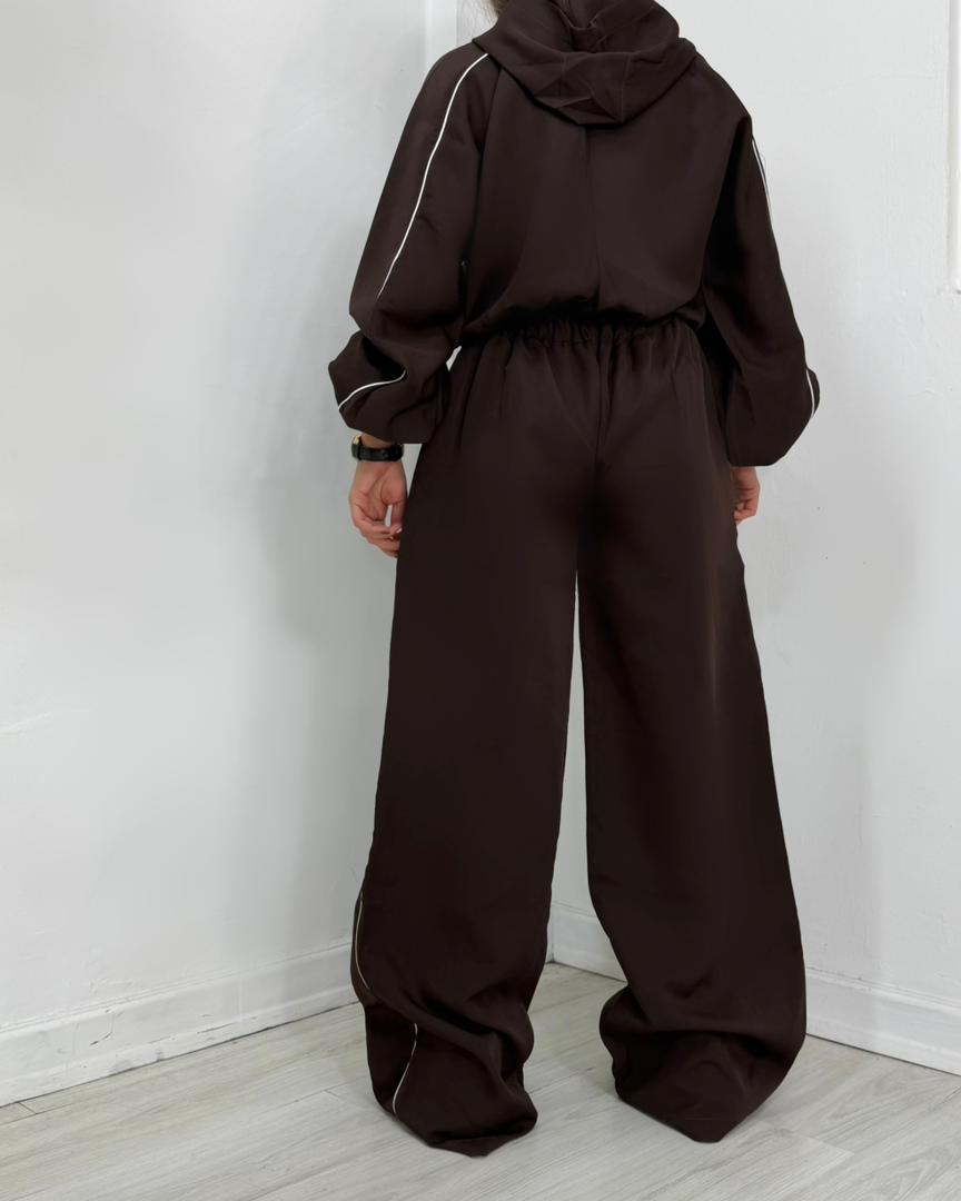 WhatsApp Image 2025-11-23 at 18.31.39 (2)